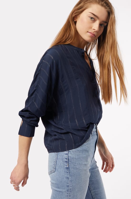 Chemisier d&eacute;tails brillants;${refinementColor}