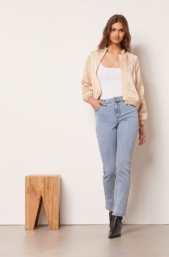 Bomber satin&eacute; d&eacute;tails brod&eacute;s;${refinementColor}