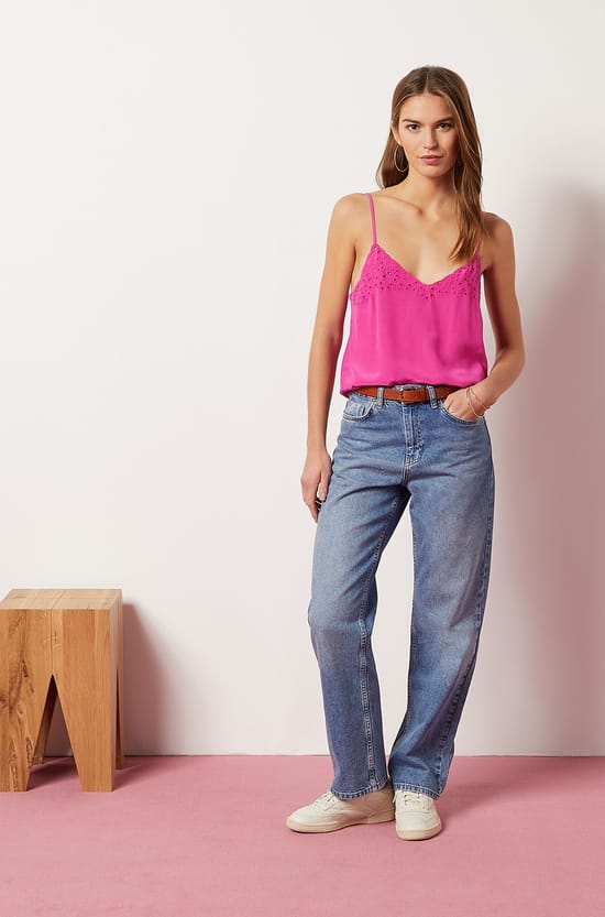 Caraco d&eacute;tails broderie;${refinementColor}