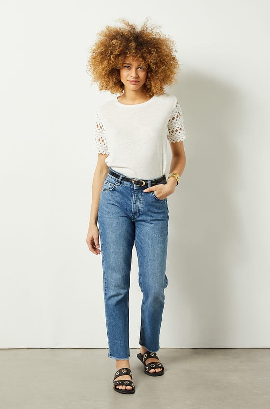 T-shirt manches courtes &agrave; broderies;${refinementColor}