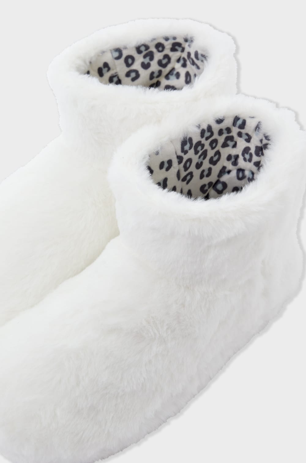Chaussons bottines en fausse fourrure;${refinementColor}