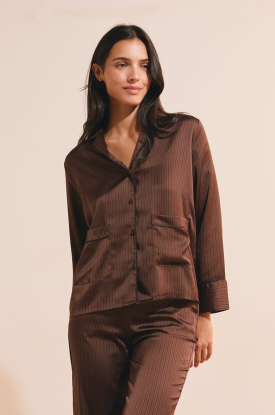 Chemise de pyjama satin&eacute;e &agrave; motifs;${refinementColor}