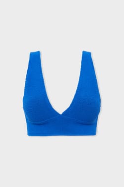 Triangle bikini top in stretch material;${refinementColor}