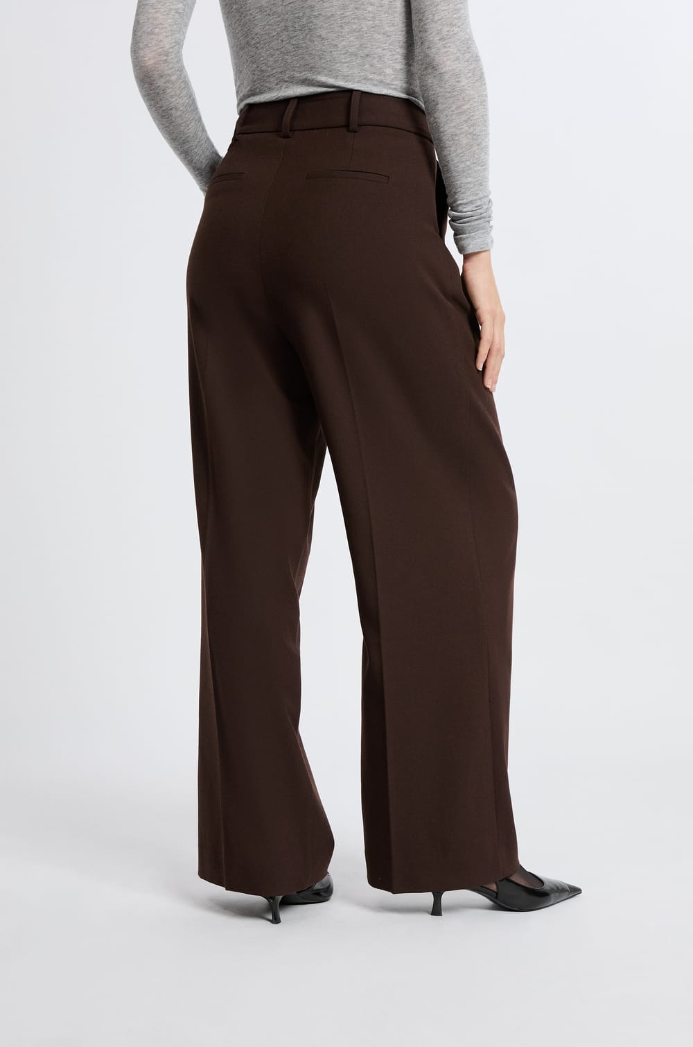 Pantalon large en twill;${refinementColor}