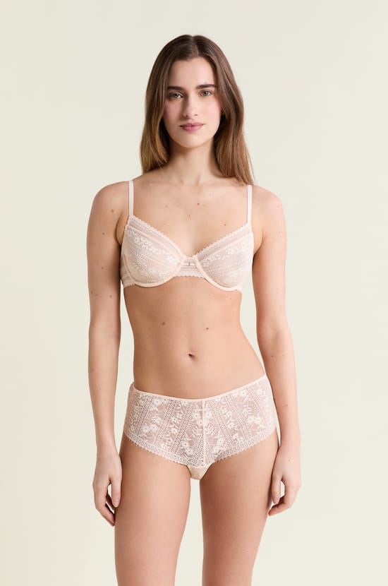 Bra tipo Balconnet de encaje con detalles florales;${refinementColor}