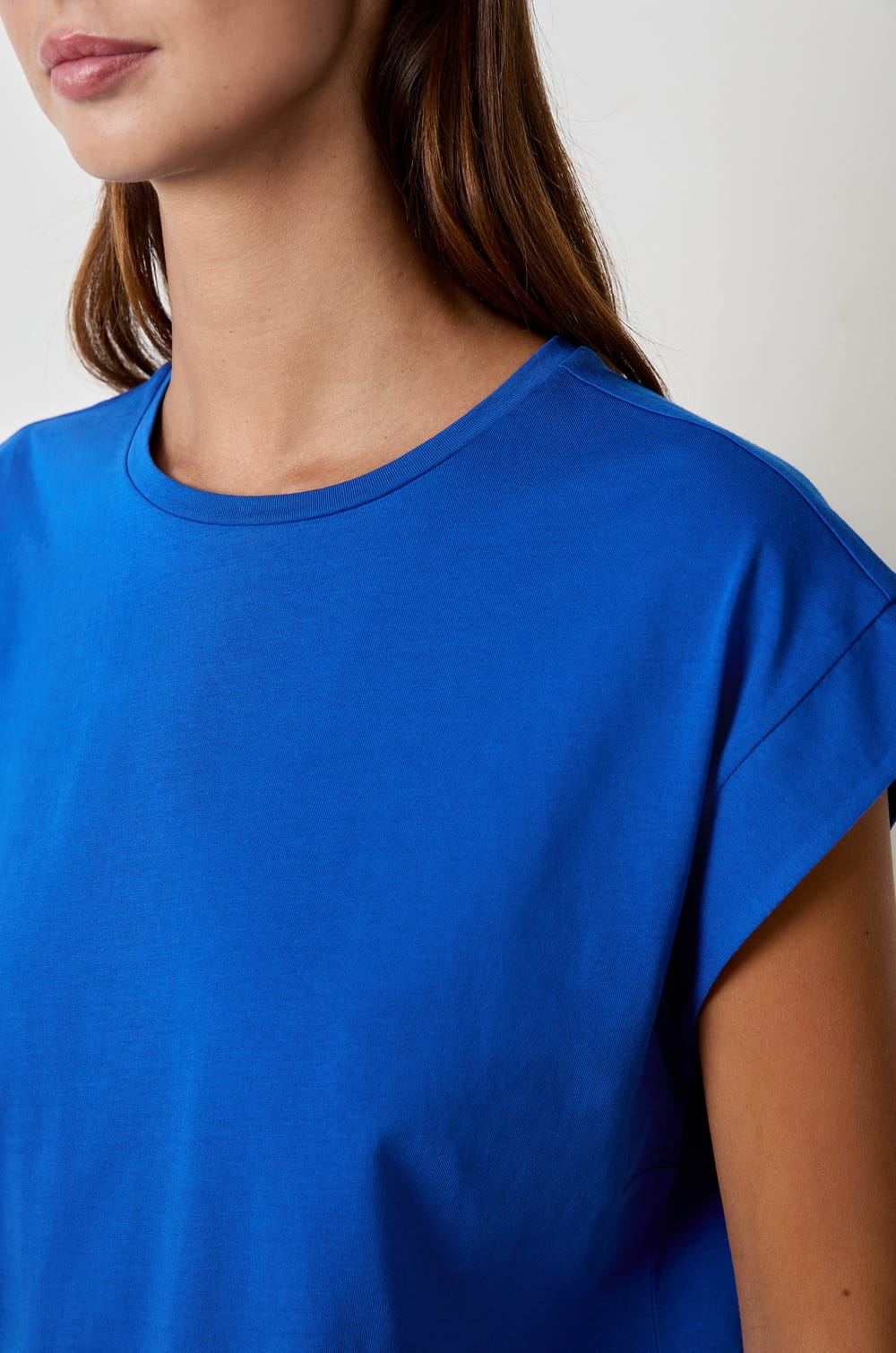 100% cotton round neck T-shirt;${refinementColor}
