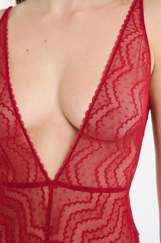 Body en dentelle;${refinementColor}