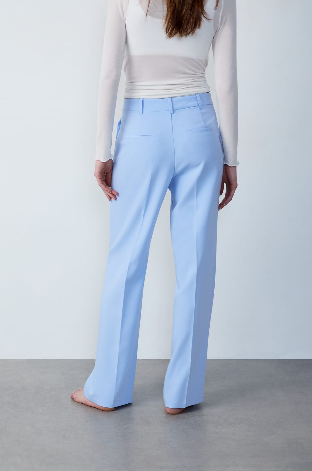 Pantalon large;${refinementColor}