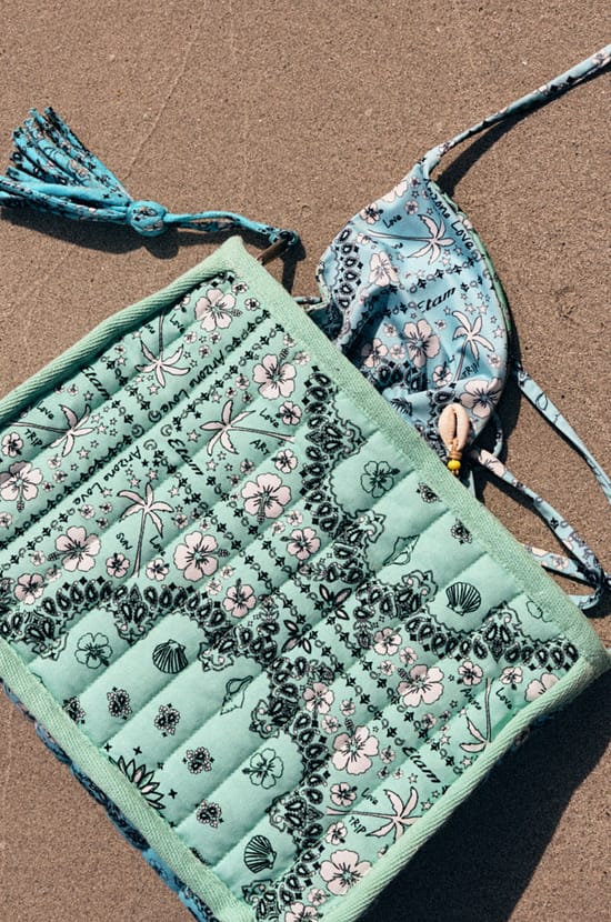 Printed cotton pouch;${refinementColor}