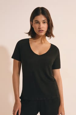 Short-sleeved T-shirt 100% linen;${refinementColor}