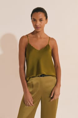 Caraco satin&eacute;;${refinementColor}