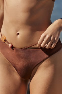 Bas de maillot satin&eacute; avec perles - Etam x H&ocirc;tel Mahfouf;${refinementColor}