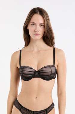 Sujetador balconnet con copas finas de tul;${refinementColor}