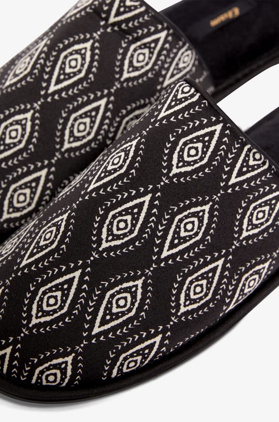 Mule Slippers;${refinementColor}