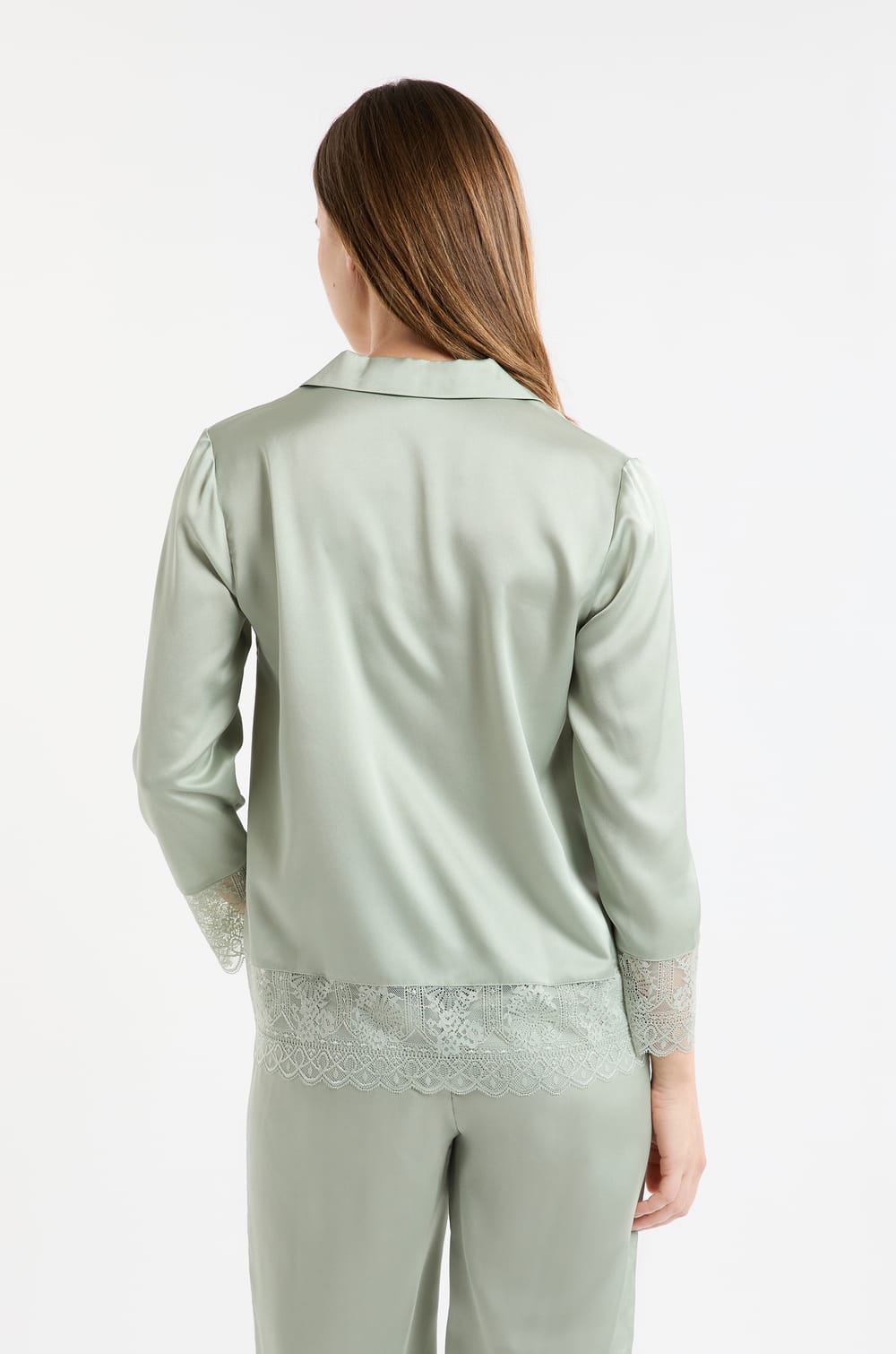 Chemise de pyjama satin&eacute;e avec d&eacute;tails dentelle;${refinementColor}