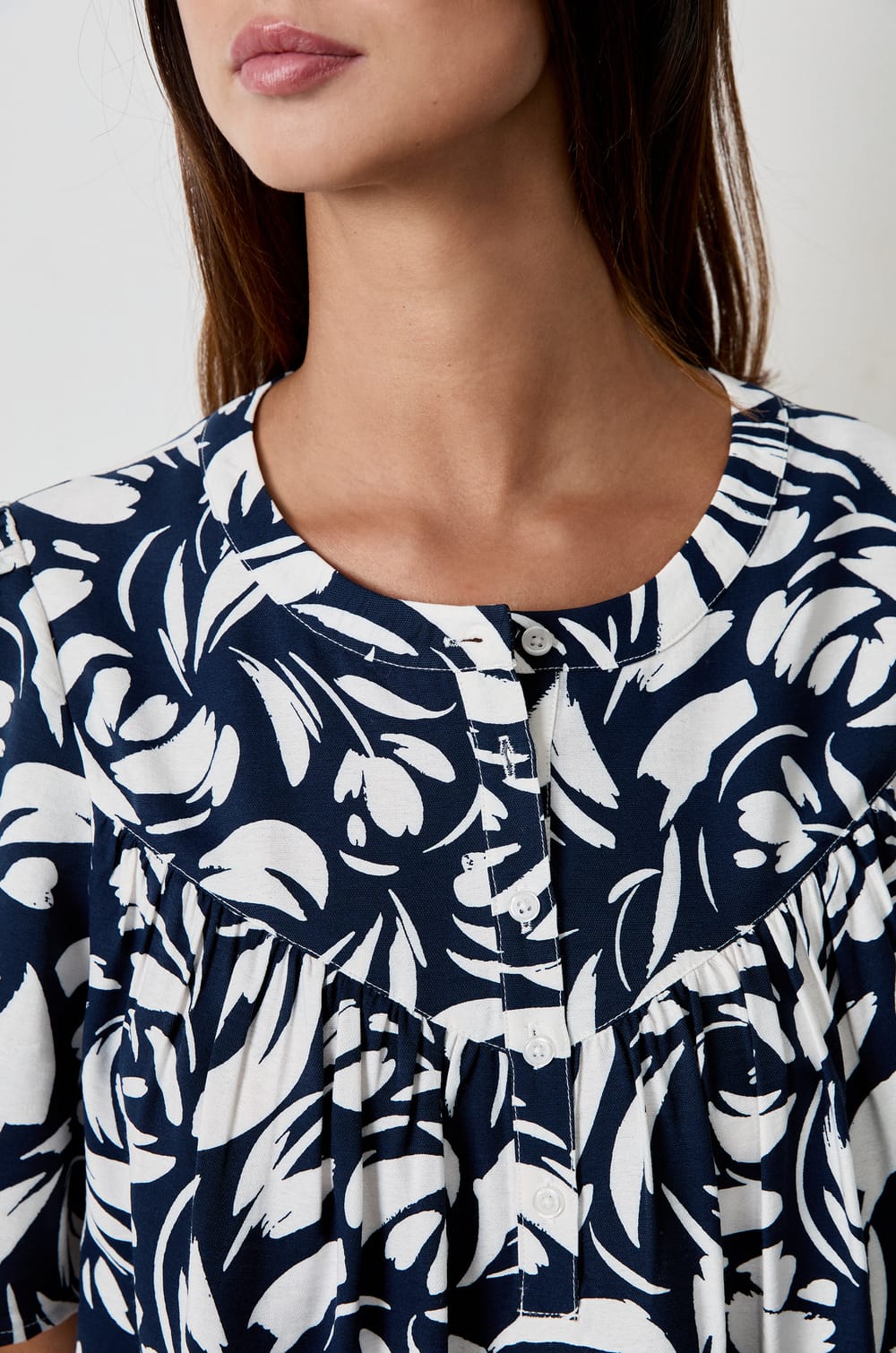 Blouse manches courtes à motifs;${refinementColor}