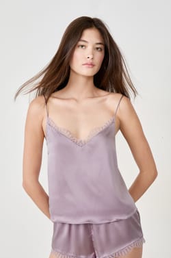 Hedvábný top s krajkovými detaily;${refinementColor}