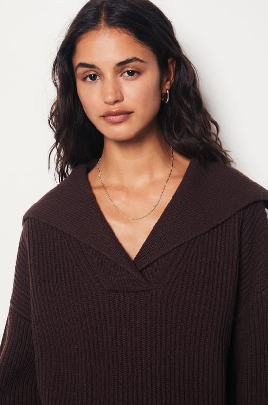 V-neck Sweater;${refinementColor}