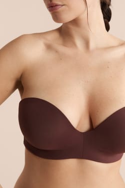 Strapless lightly lined bra with removable straps, cup C-E;${refinementColor}