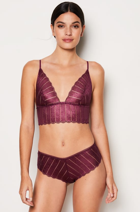 Iridescent Wireless Triangle Bra;${refinementColor}