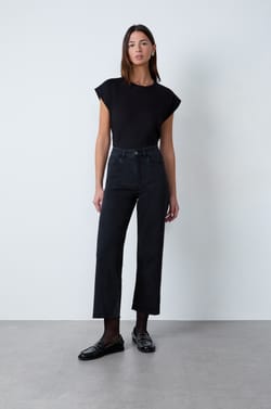 Wide-leg jeans;${refinementColor}