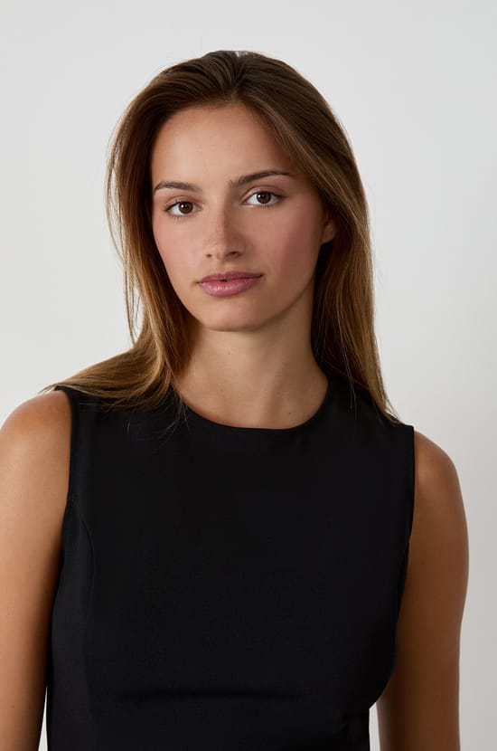 Sleeveless T-shirt;${refinementColor}