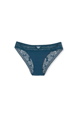 Lace Briefs;${refinementColor}
