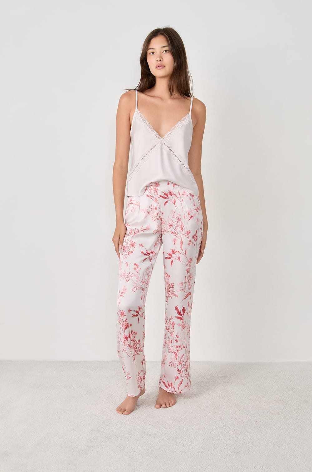 Printed satin trousers;${refinementColor}