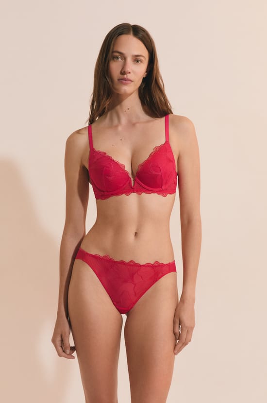 Tanga en broderie;${refinementColor}