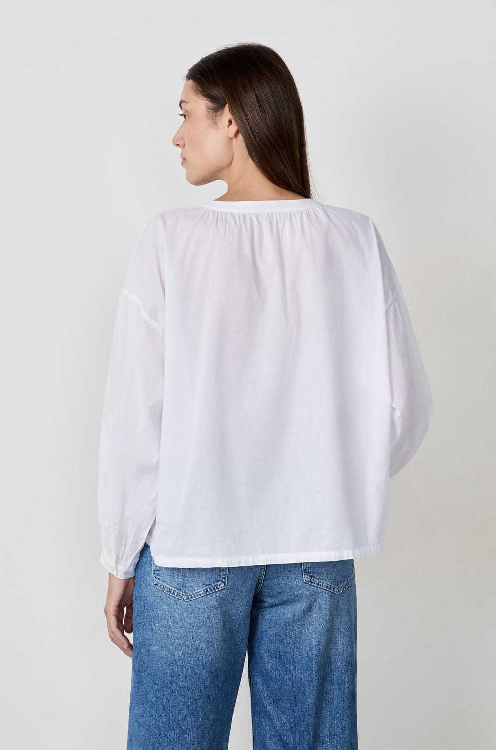 Long-sleeved cotton shirt;${refinementColor}