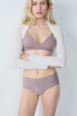 Panty tipo boxer de microfibra;${refinementColor}