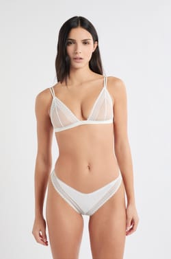 Soutien-gorge triangle en dentelle;${refinementColor}