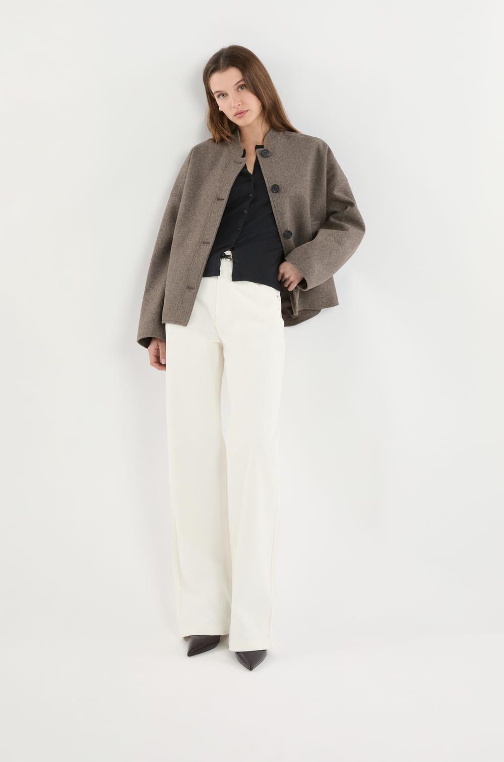 Abrigo con botones y lana;${refinementColor}