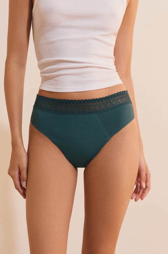 Period Brief - Heavy Flow;${refinementColor}