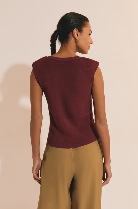 Pull sans manches en maille fine;${refinementColor}