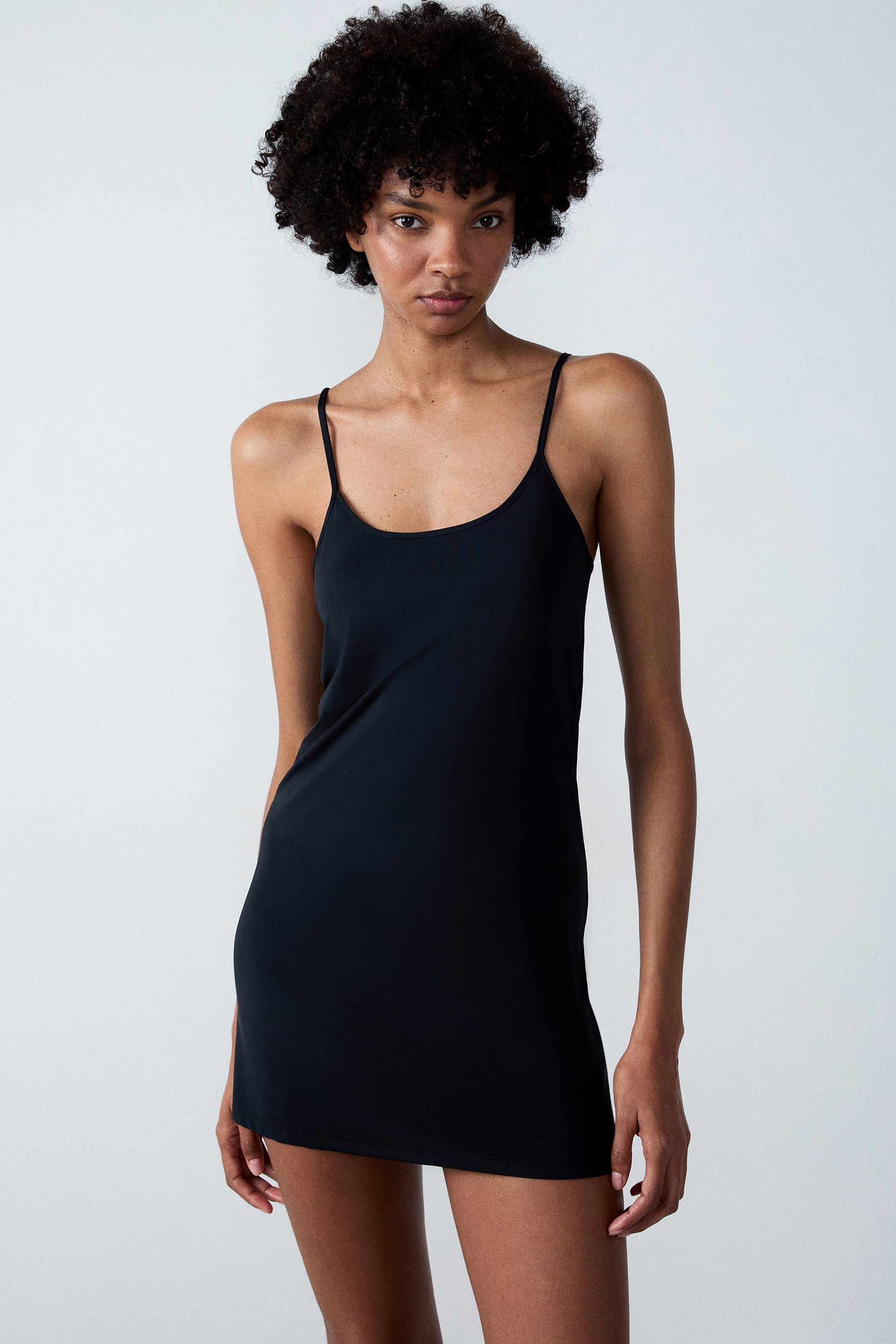 sous robe noire