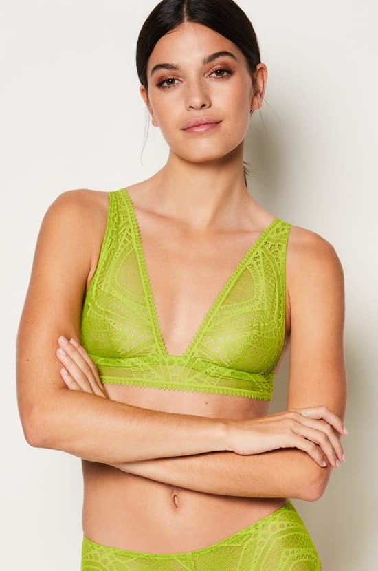 Wireless Triangle Bralette;${refinementColor}