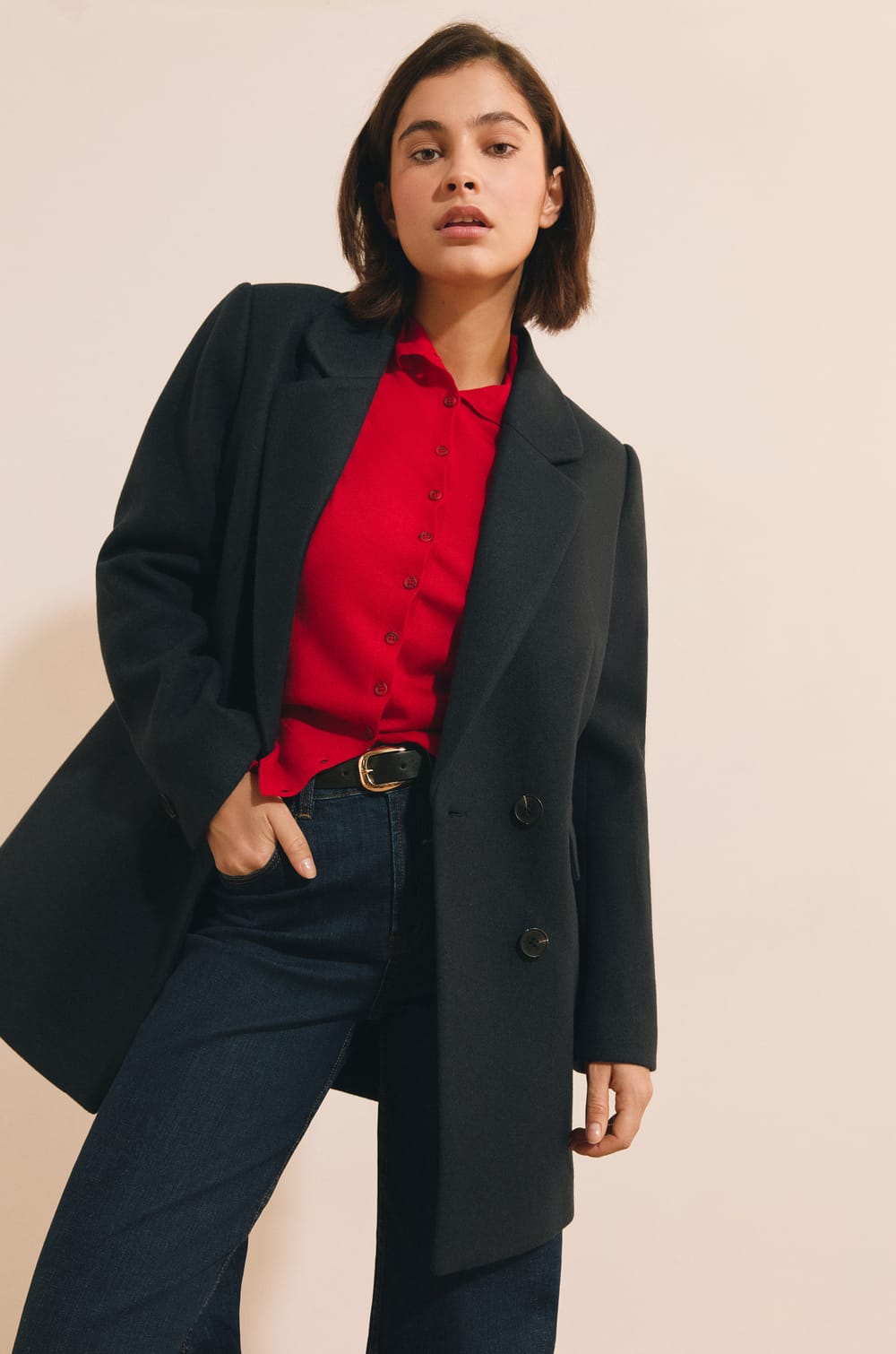 Manteau mi-long crois&eacute; avec laine;${refinementColor}