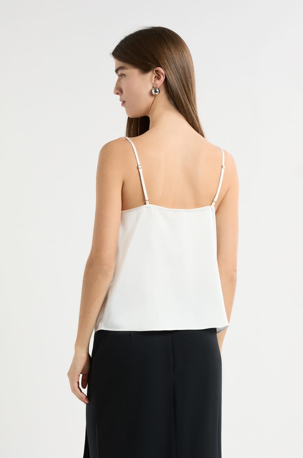 Caraco satin&eacute; &agrave; fines bretelles;${refinementColor}