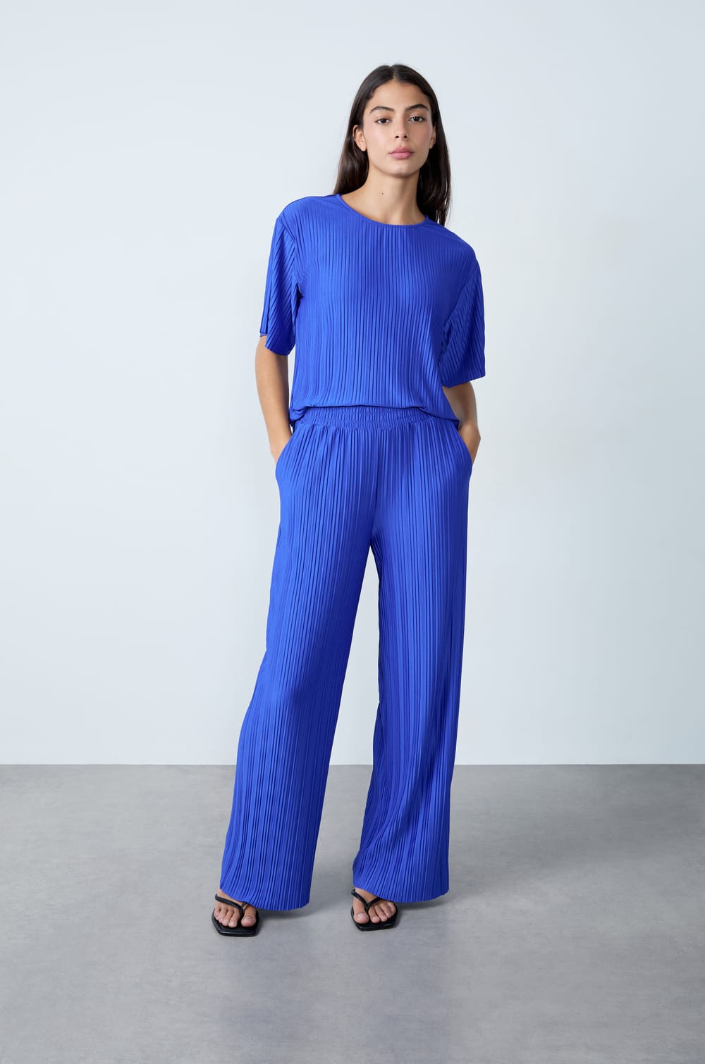Pleated Fluid Trousers;${refinementColor}