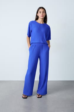Pleated Fluid Trousers;${refinementColor}