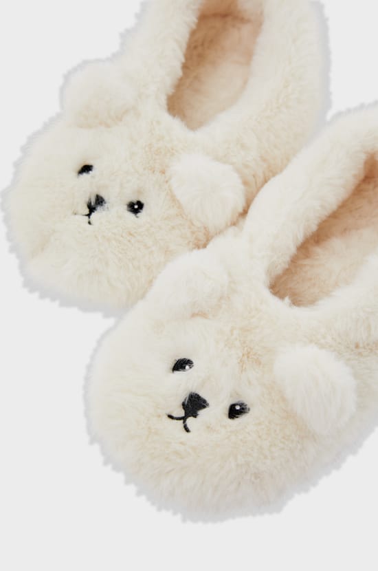 Chaussons en fausse fourrure;${refinementColor}