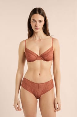 Klasick&aacute; podprsenka z krajky;${refinementColor}