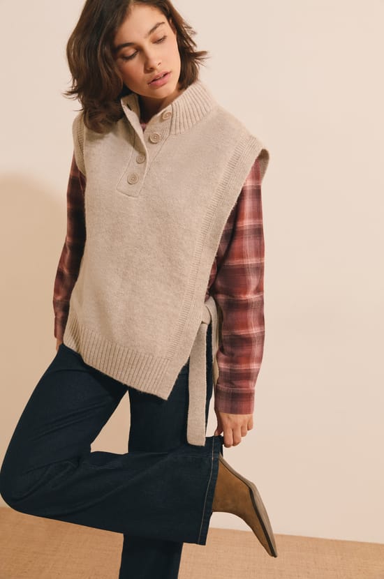 Pull sans manches &agrave; nouer sur le c&ocirc;t&eacute;;${refinementColor}