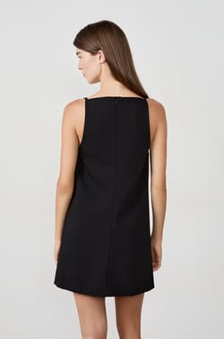 Korte jurk met smalle bandjes;${refinementColor}