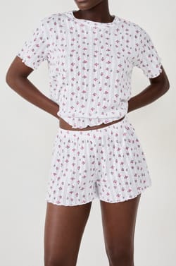 Short de pyjama avec motif fleurs;${refinementColor}