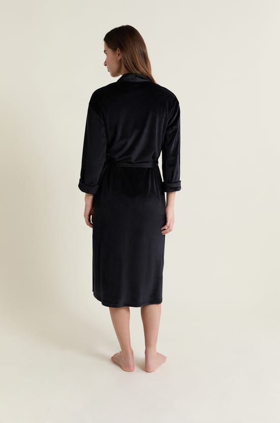 Velvet Robe;${refinementColor}