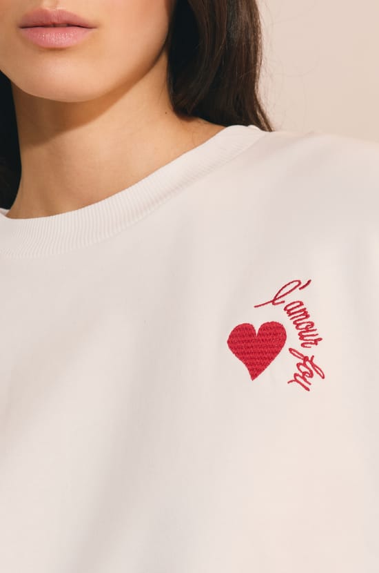Sweat en coton avec motif coeur;${refinementColor}