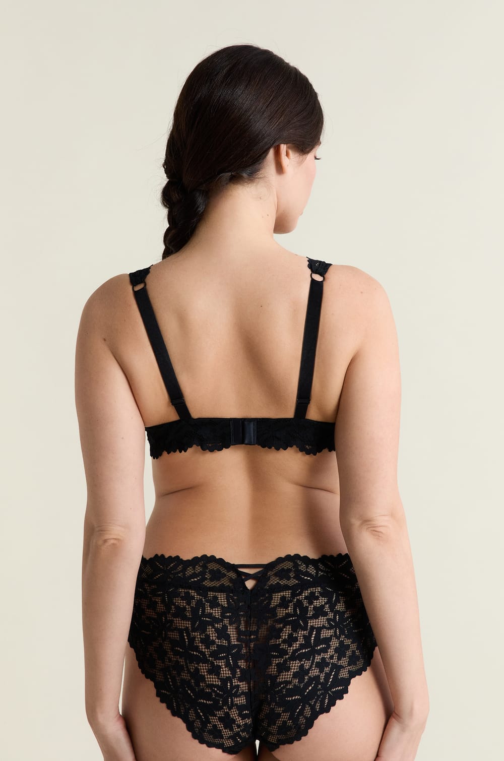 Bra N.8 - The Wireless Triangle;${refinementColor}