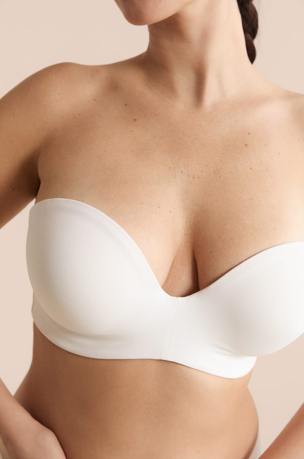 Bandeau aus Mikrofaser, abnehmbare Tr&auml;ger, D-K&ouml;rbchen;${refinementColor}